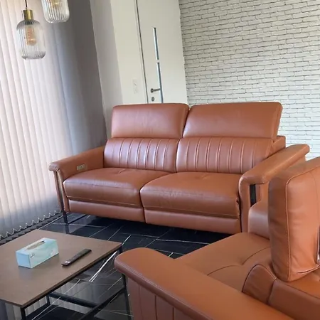 بيت للعطل La Maison 91 *